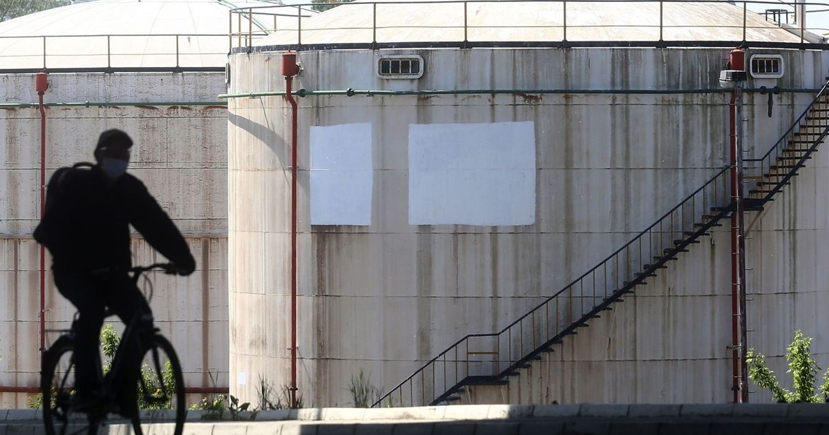 Oil prices have been in the midst of indicators about the fall in US supplies