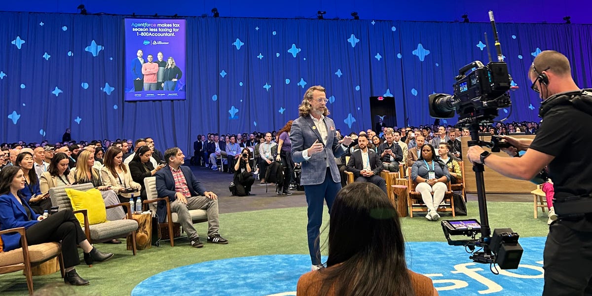 What to Consider Before Becoming A Manager: Salesforce Exec – ryan