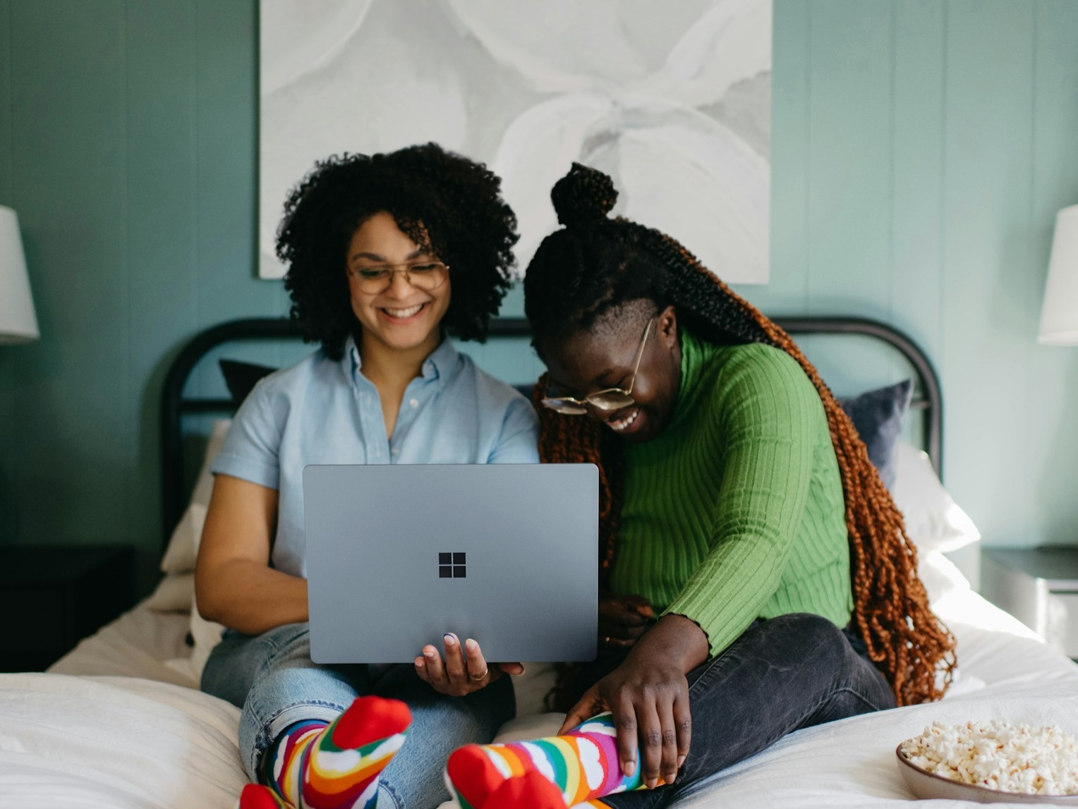 How to protect the laptop from weather and again