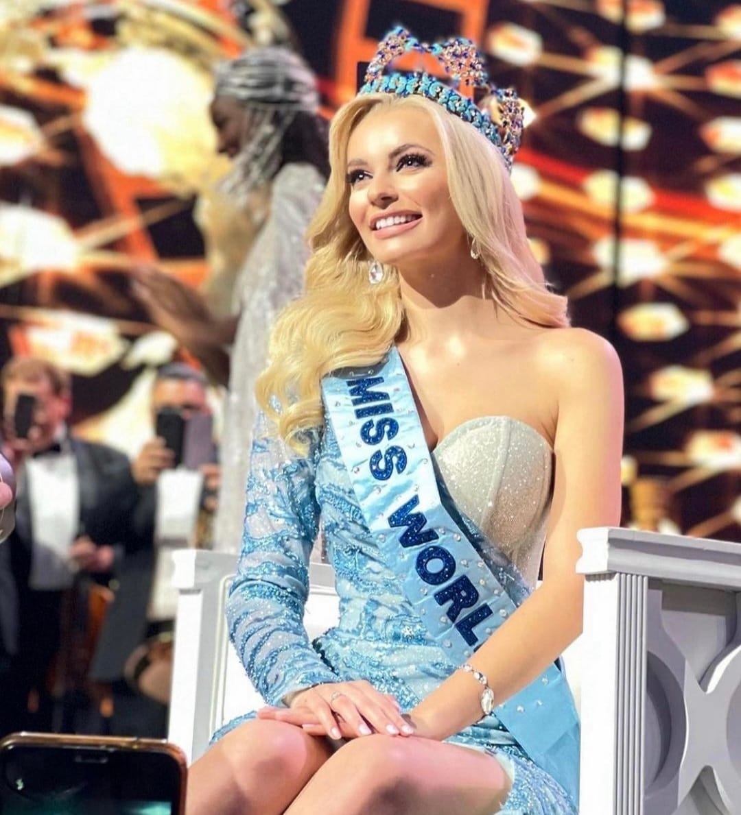 A poll reveals who are the 5 most beautiful women in the world? – ryan
