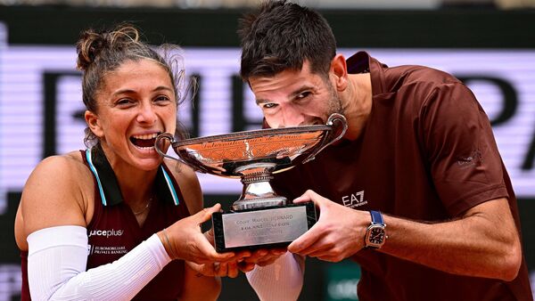 French Open in Photos: Italians Sara Errani and Andrea Vavassori Clinch Mixed Double CROWN, PIP US ‘Townsend-King Pair