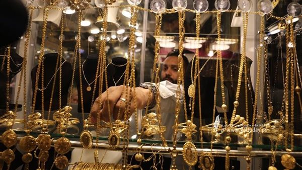 عيار-21-يهز-الأسواق-الان:-مفاجأة-كبيرة-في-أسعار-الذهب-بمنتصف-اليوم-تقرير-آي-صاغة-»-ينتظر-السوق-قريبًا؟