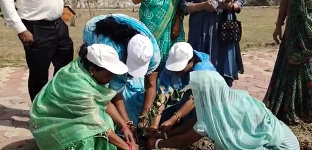 Madhya Pradesh: Women of Self -Help -Groups in Takeuch started a unique campaign on World Environment Day