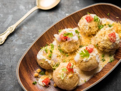 Make immediate spicy papdi chate