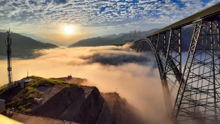 How did Chenab become Bridge, what were the challenges before the engineers? Tourists are given the opportunity to know in the museum – Chenab Railway Bridge Museum Explore Engineering Marvels and Kashmiri Art