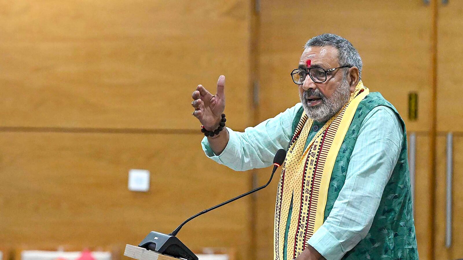 Giriraj Singh calls Rahul Gandhi ‘useless person’ amid Bihar visit, says ‘his tongue is like Pakistan’ | Mint