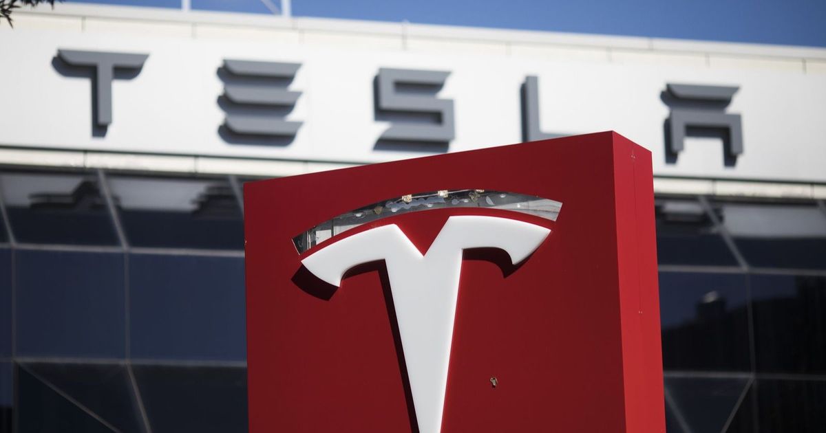 After a collapse of $ 153 billion, Tesla partially contributed with the calm of tension between mask and tramb