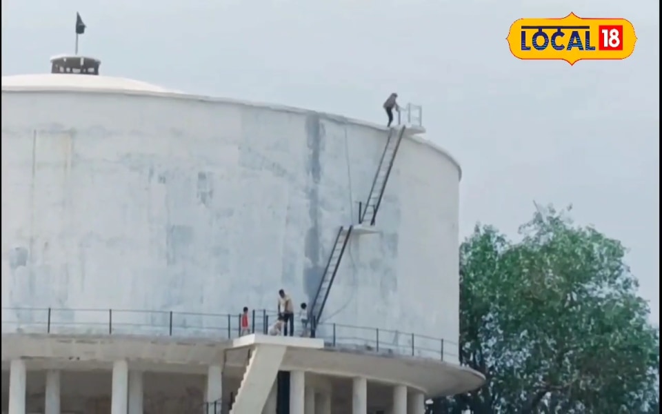 The whole family got on the tank from there, Selfie with Taj Mahal, video viral