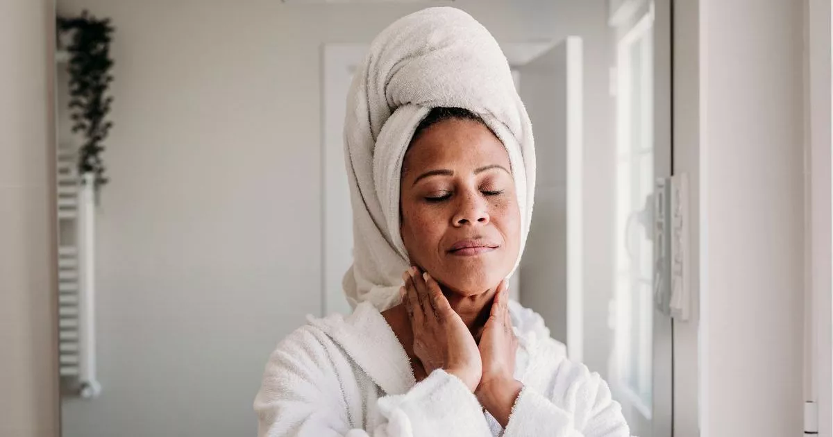 fetch-glowy-skin-and-reduse-puffiness-by-including-these-fruits-to-your-food-plan