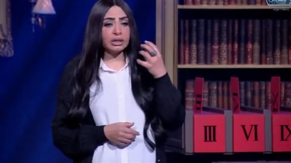 الست-ملهاش-غير-فلوسها-وصحتها.