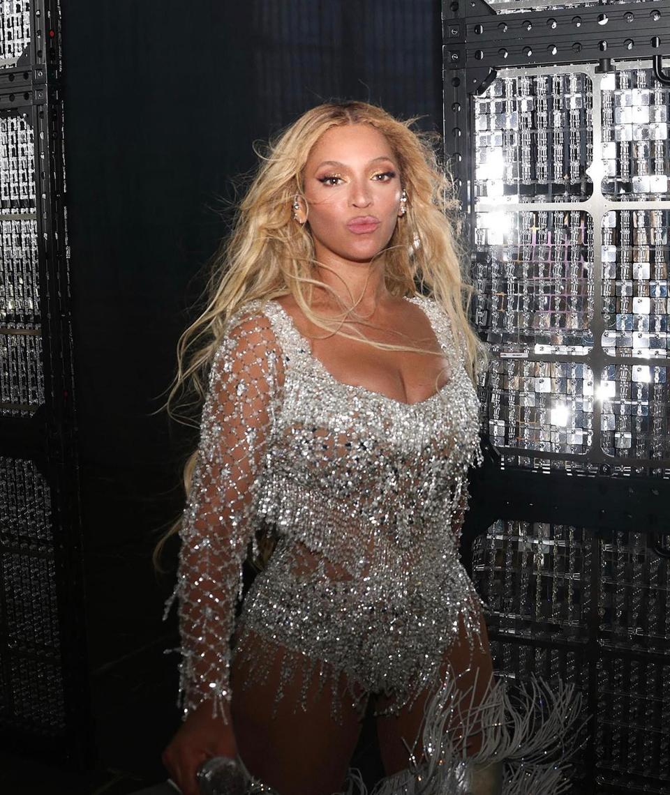 Beyoncé’s Pants Drop Mid-Performance But Her Flawless Recovery Stuns London Crowd – ryan