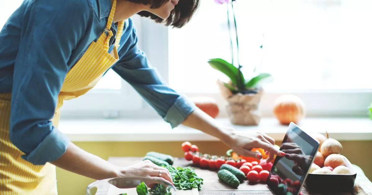 mary-berry-urges-households-to-slit-veetables-in-particular-technique