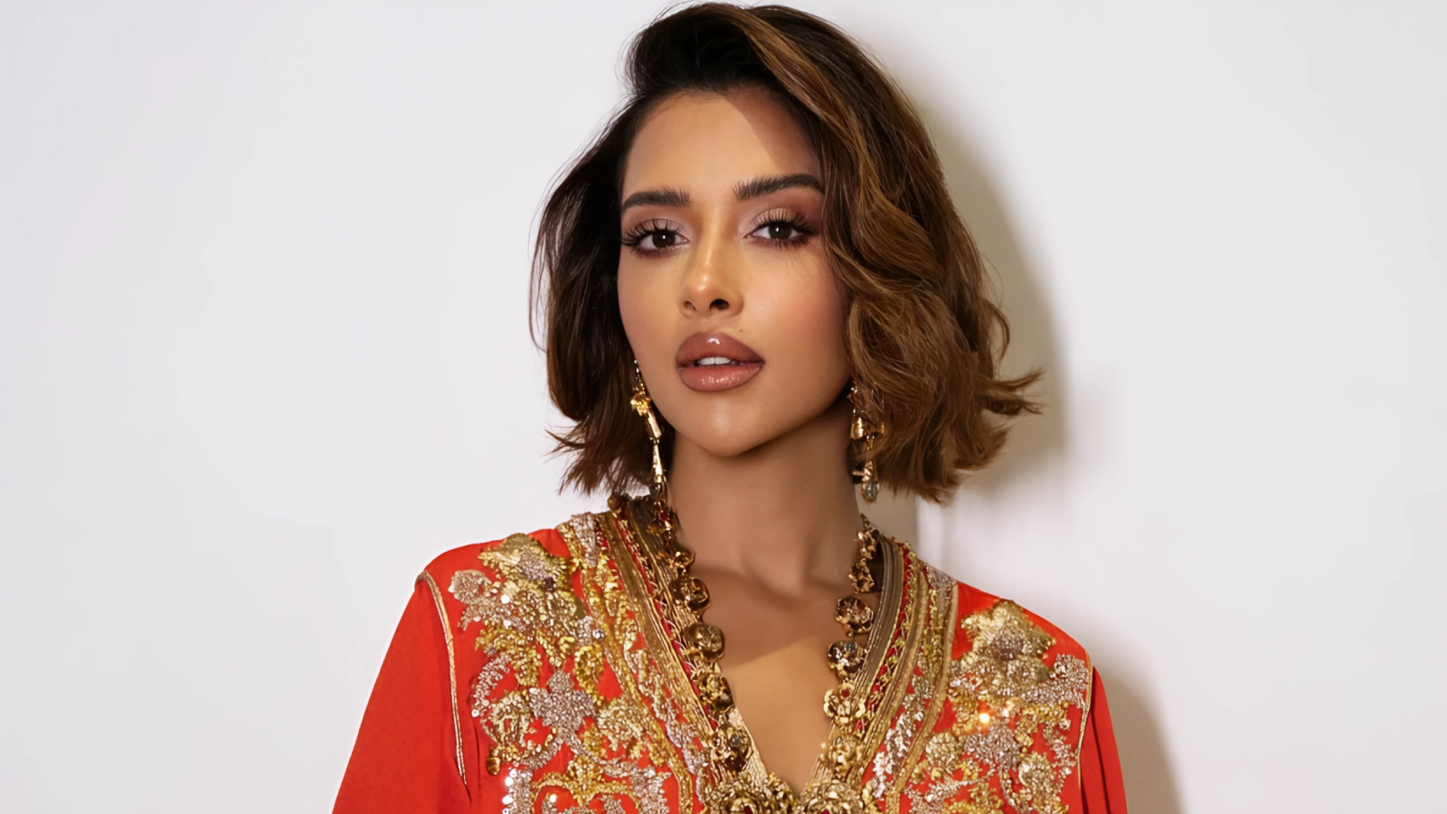 كيف تختارين القفطان المثالي لجسمك في عيد الأضحى؟ – ryan