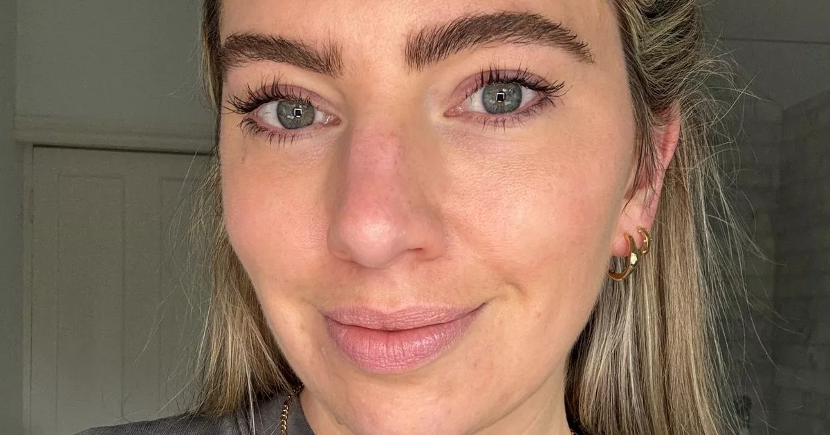 jones-toll-road-goal-ample-tinted-moisturizer-review:-‘i’m-blown-away-with-how-titillating-it-is’