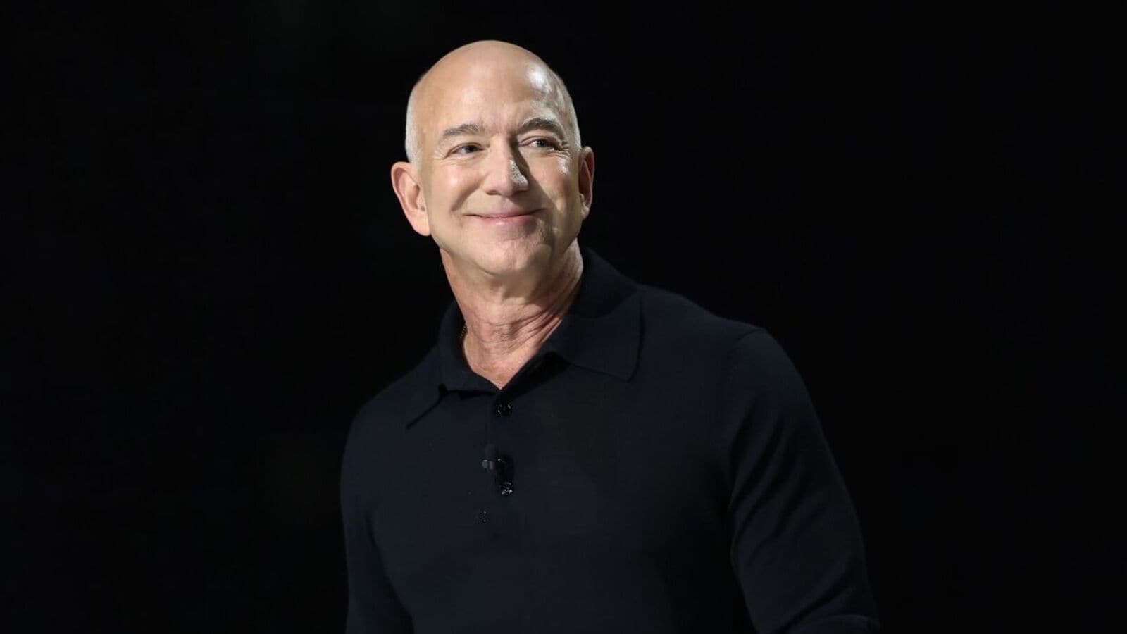 After Jeff Bezos closed 5th Avenue, the video ‘Crane’ furniture shows at the billionaire’s Penthouse | Watch | Today news
