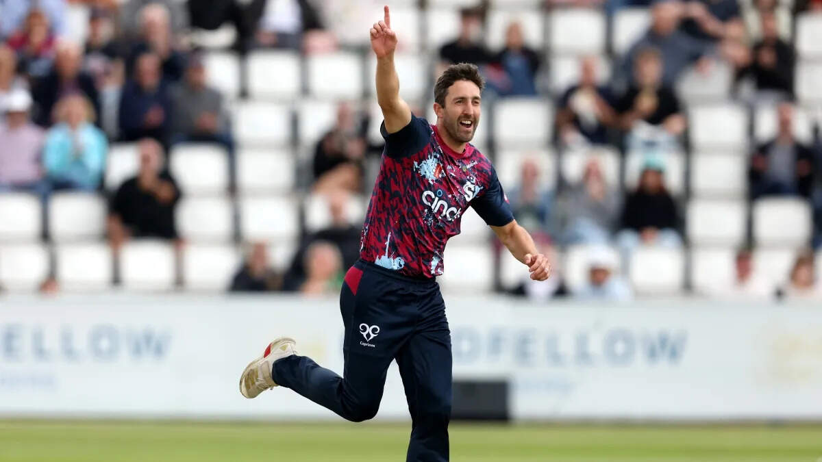 This player has become hat -trick, 4 wickets -shock in one ear, the opponent team