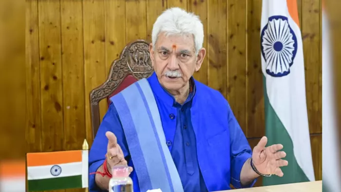 ‘The development of infrastructure will make JK a major center soon,’ Manoj asked Sinha for investment industrial -infrastructure industrial infrastructure made Jammu Kashmir the most important center Manoj Sinha call on industrialists to invest