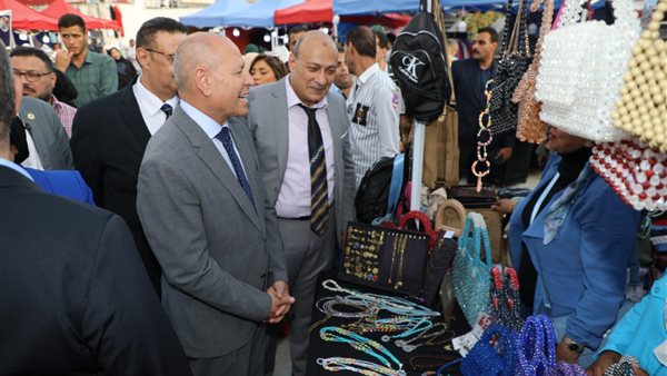 محافظ-القاهرة-يفتح-معرض-“بازار-القاهرة-الخامس.-اهلًا-بالعيد”