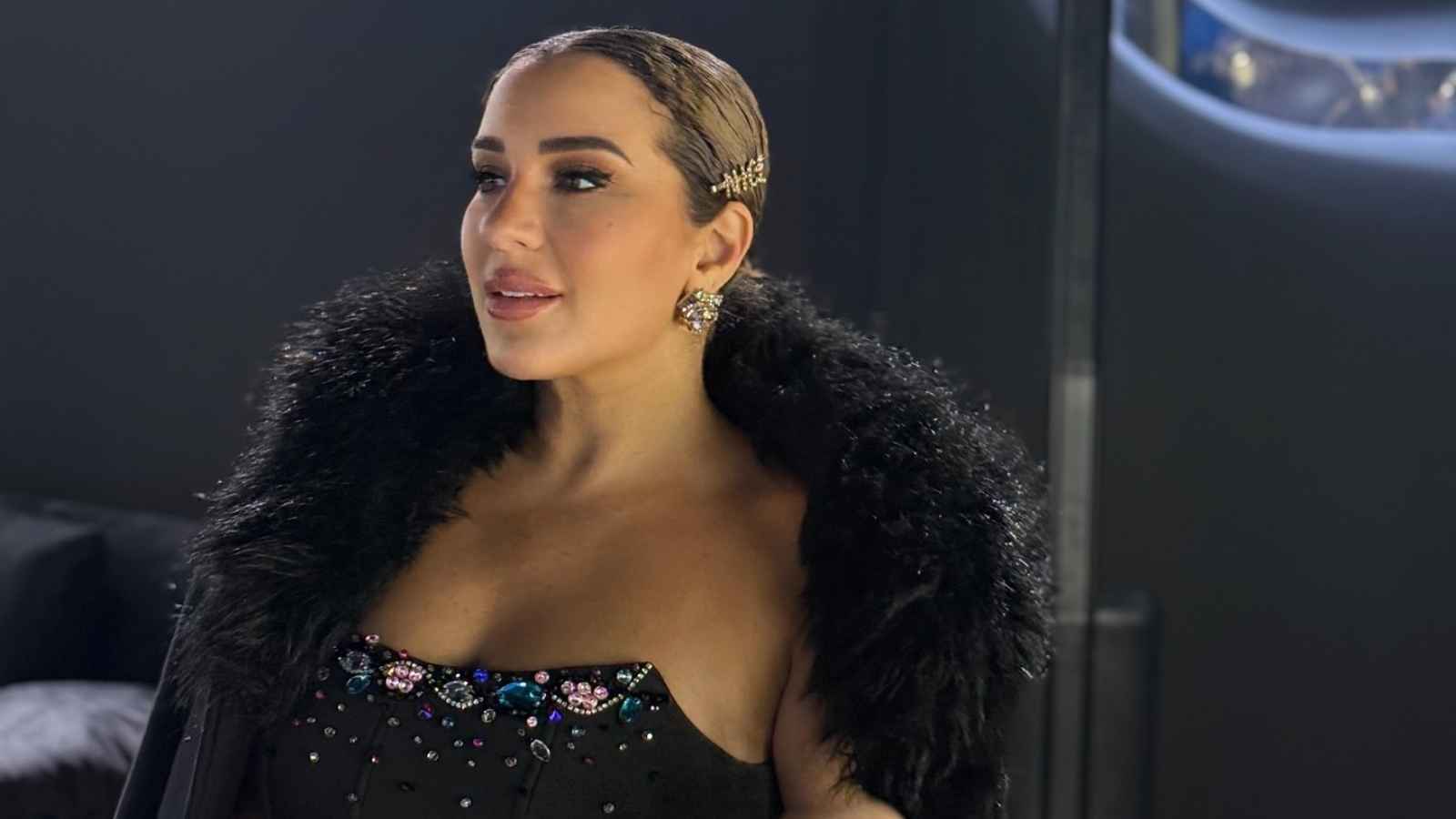 أسما شريف منير تفاجئ جمهورها بإعلان زواجها – ryan