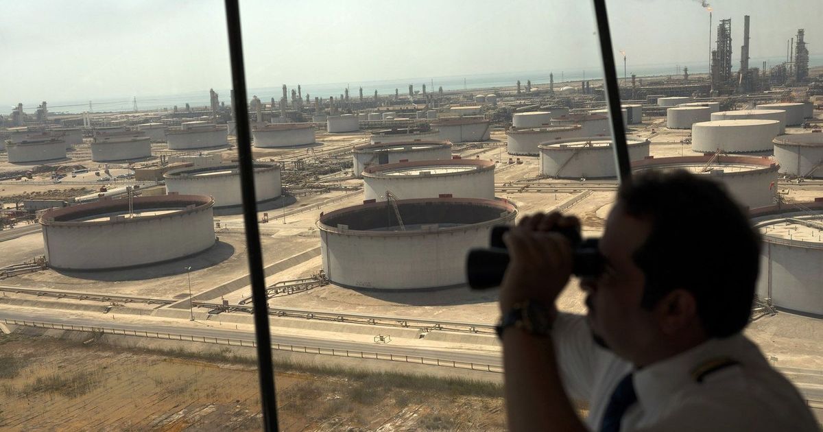 Oil prices are rising amid the anticipation of the results of trading negotiations in London