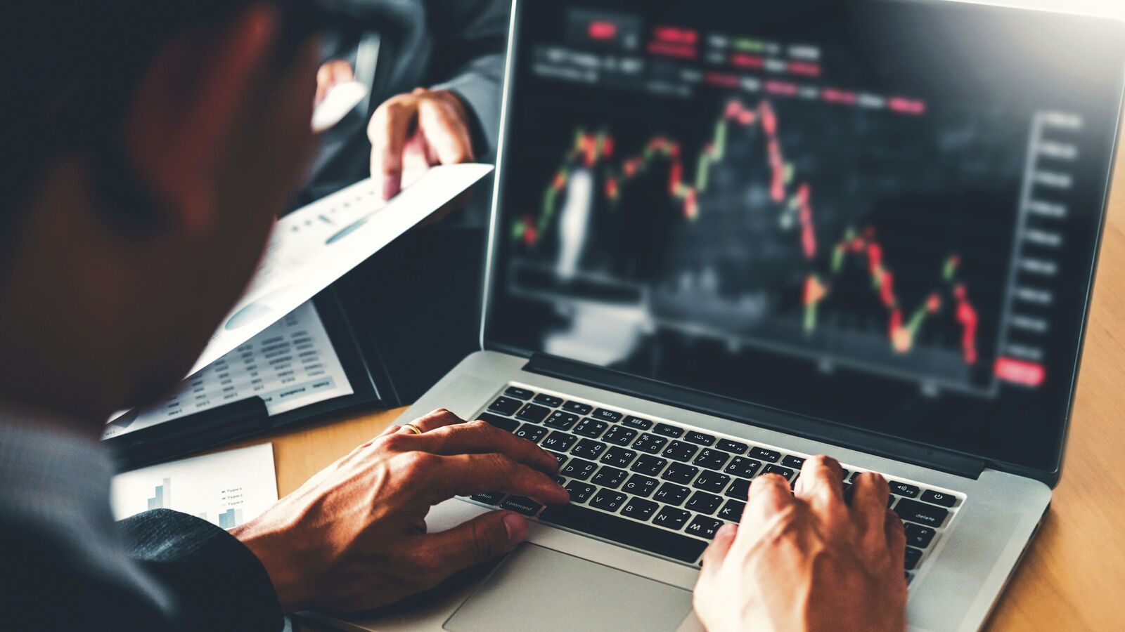 Shares to buy: Axis Securities recommends three shares, amid a rally in the Indian stock market | Einsmark news