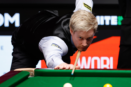 Snooker -star Neil Robertson announced that he became a Hong Kong resident