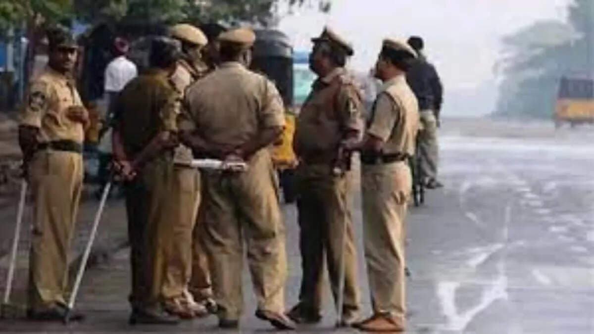 Bulldozers started walking at home and accusing rape, kidnapping and making a victim of lust