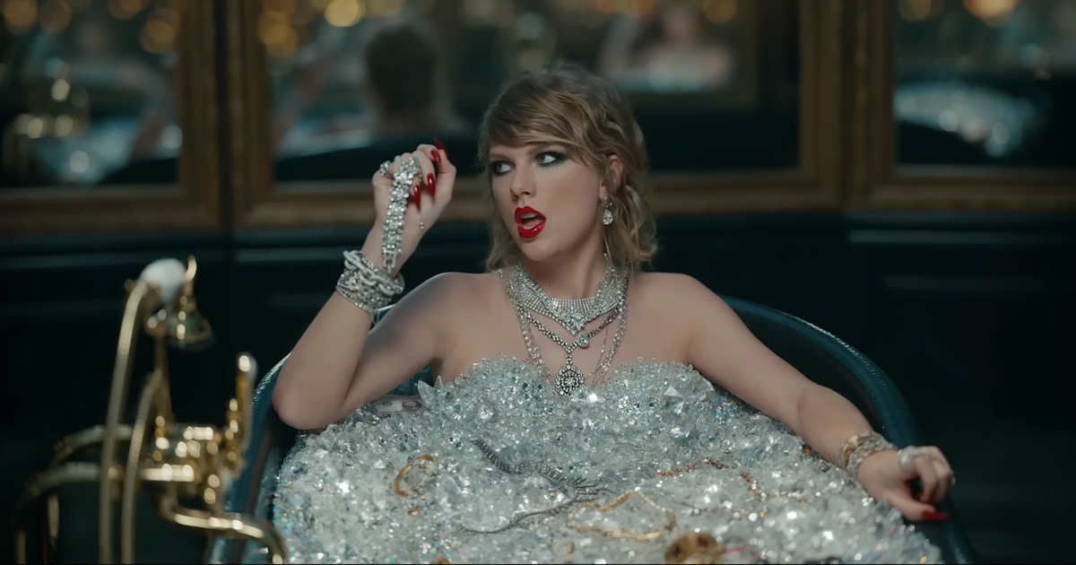 taylor-swift’s-standing-reenters-album-chart-prime-5