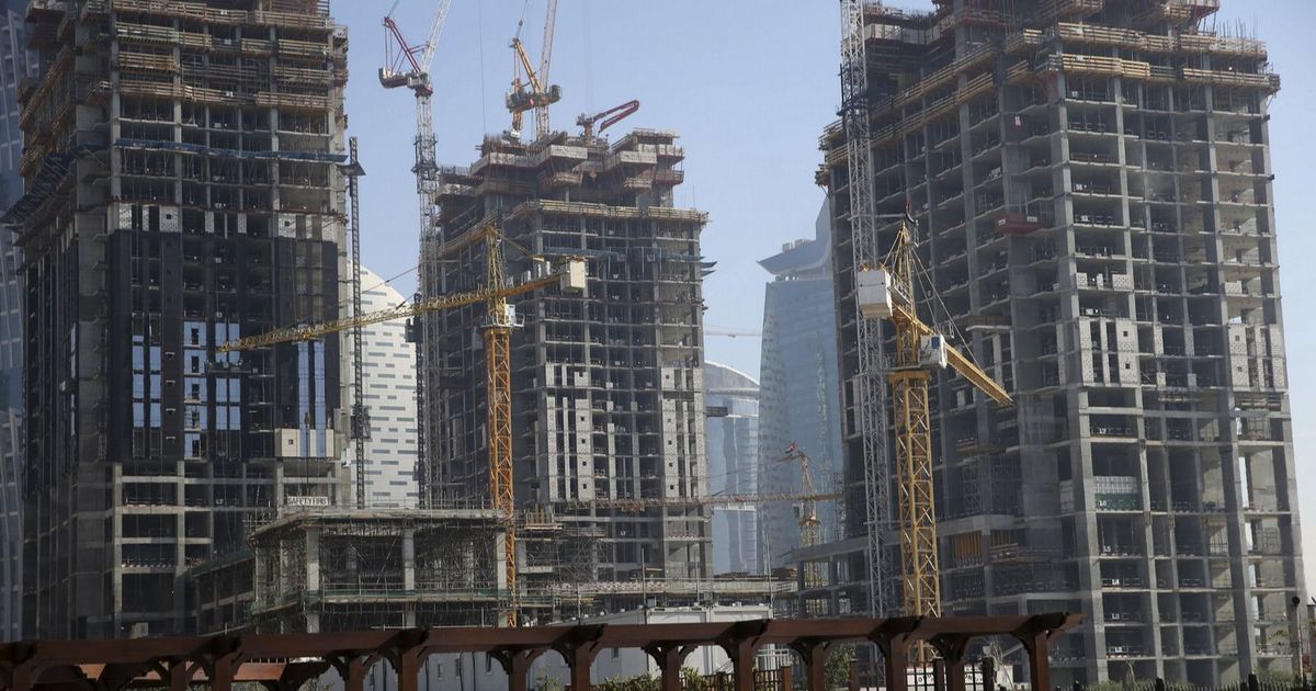 “Fitch” expects the real estate prices of Dubai to drop by 15% within 18 months