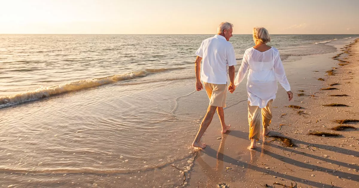 of-us-advise-‘true-take-care-of-exists’-after-man’s-sweet-gesture-for-companion-of-60-years