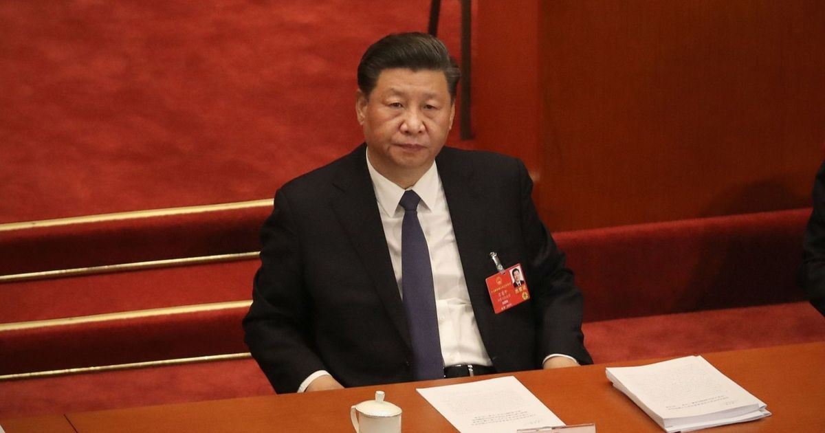 In the first call, the Chinese president requests its South Korean counterpart to support free trade