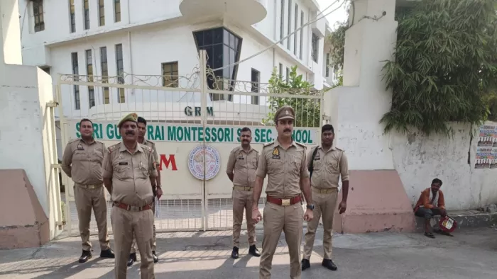 Bareilly News: Action on 216 shop owners selling tobacco outside the school college, SP said.