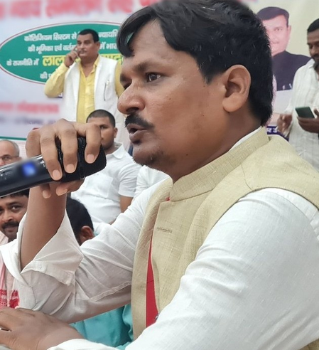 All united in the Grand Alliance, no differences between someone: Mla Satish Kumar