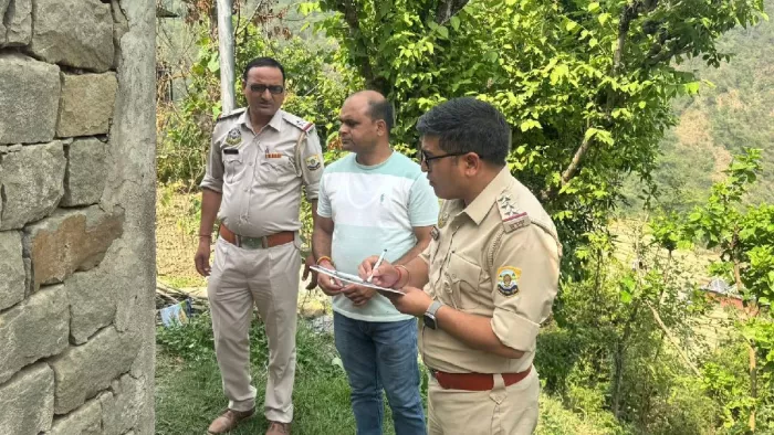 Drinks and drugs stripped happiness in the family and the father killed the cohram – tragedy in yogindernagar -boy killed father father to alcohol and family dispute
