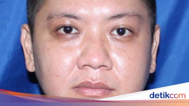 The figure of Hendry Halim, a fleeing controlling medicine network from Southeast Asia
