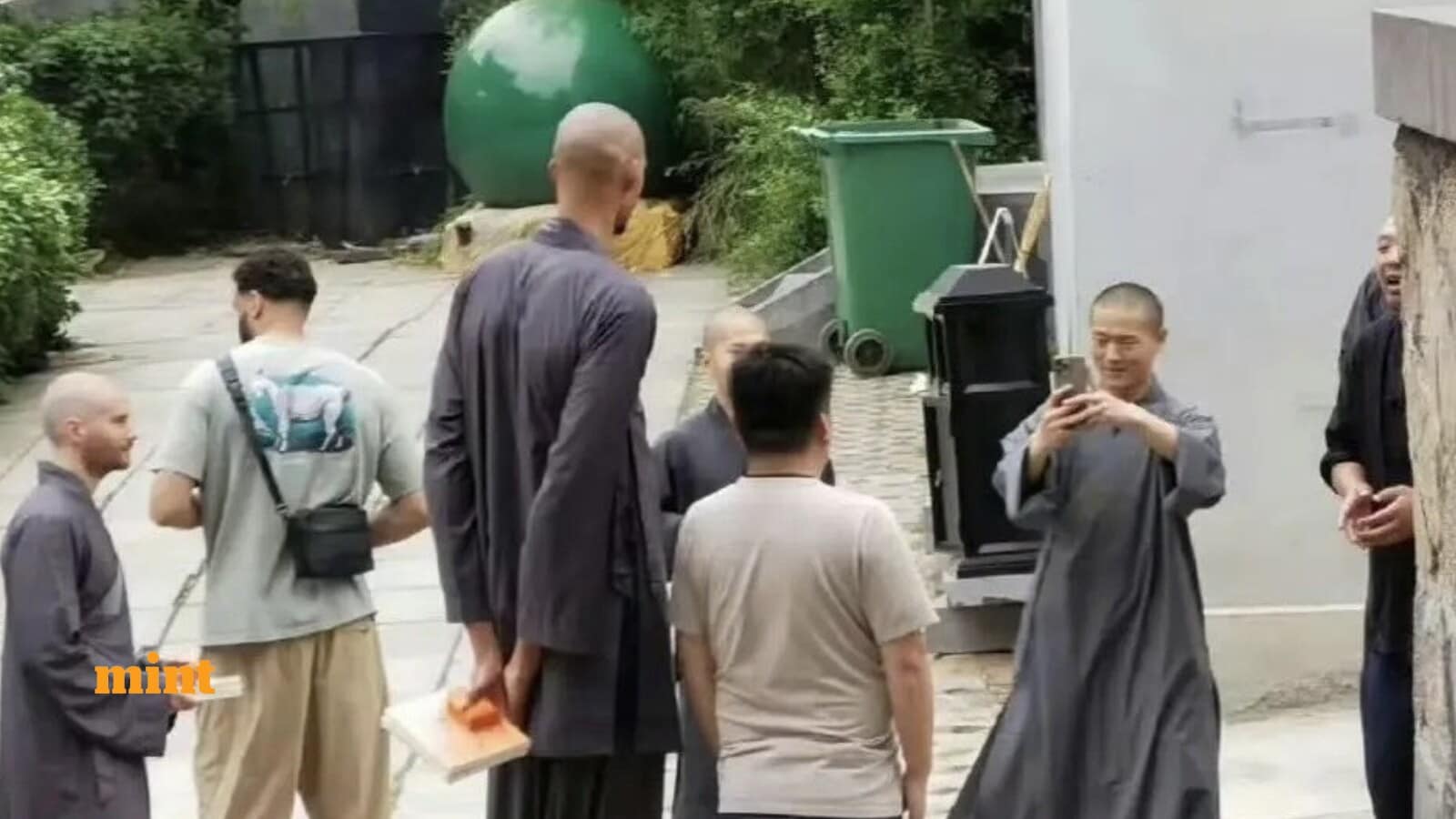 ‘Tallest Monk in History’: NBA Star shaves the head for spiritual journey at the Shaolin Temple in China; Watch photos and video | Today news