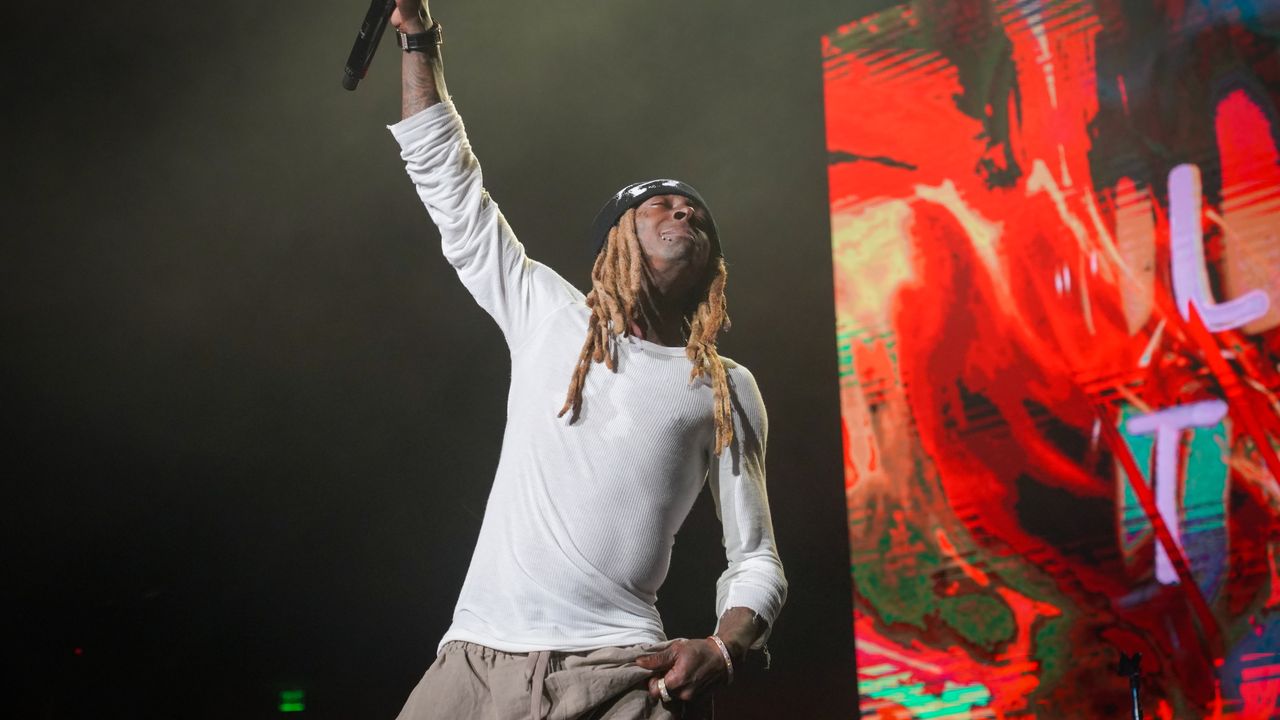 lil-wayne-publicizes-tour-for-recent-album-acknowledged-carter-vi
