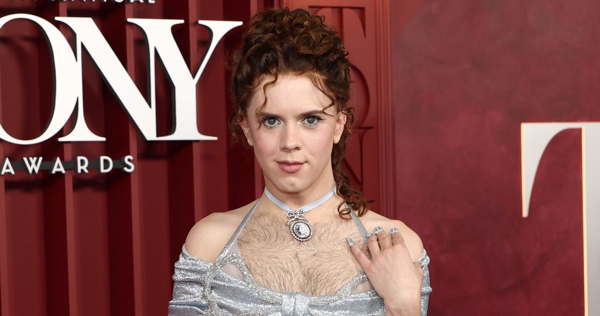 cole-escola-channels-bernadette-peters-at-the-tony-awards