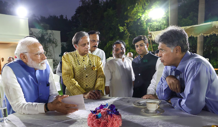 PM Modi Meeting MPs, Shashi Tharoor and Supriya Sule expressed gratitude
