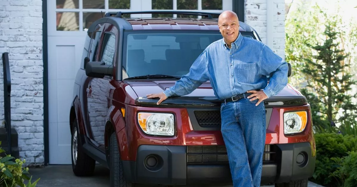 man-will-get-‘elegant’-revenge-on-hikers-who-parked-on-his-driveway