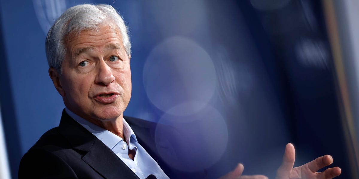 jamie-dimon-says-bettering-the-workplace-starts-with-firing-‘a-gap’