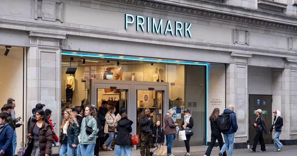 ‘pretty’-20-midi-costume-you-‘wouldn’t-think-became-as-soon-as-from-primark’