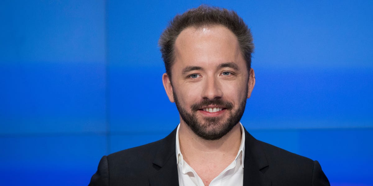 dropbox’s-ceo-recommends-4-must-be-taught-alternate-books
