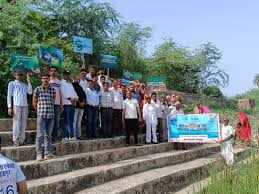 Neatness Campaign in Bhandarej Bawdi under this ganga water conservation campaign, learn Shram in video, message from water conservation