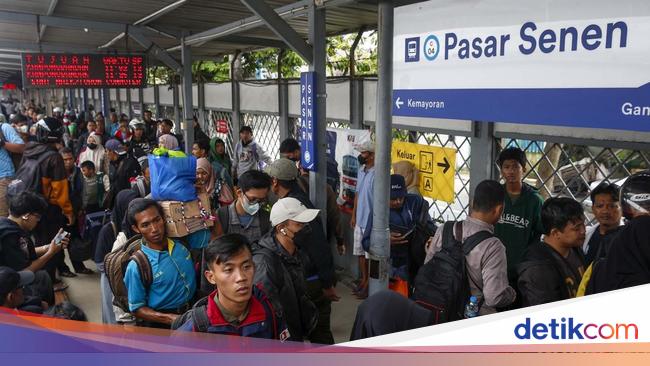 List of 14 trains that can discount tickets of 30% June-July 2025
