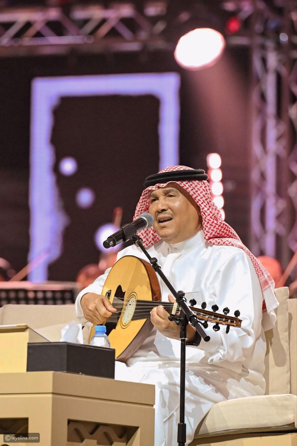 محمد عبده يطرب الجمهور في أحدث حفلاته (التفاصيل) – ryan