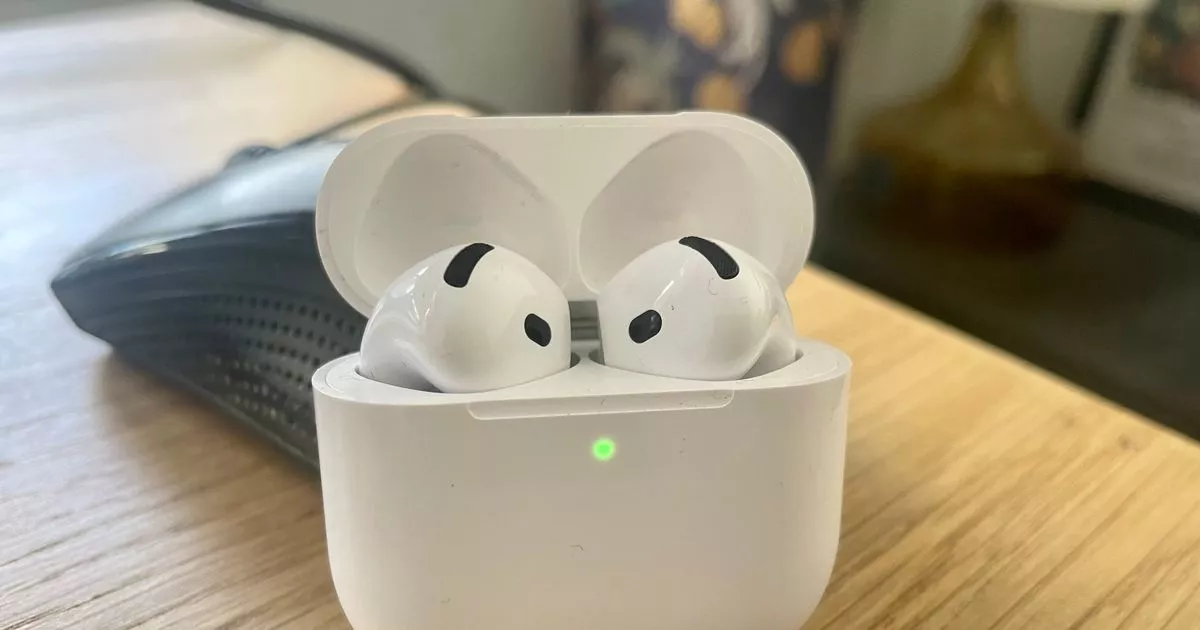‘i-snapped-up-13-airpod-seemingly-alternatives-from-amazon-and-they’re-supreme-for-holidays’