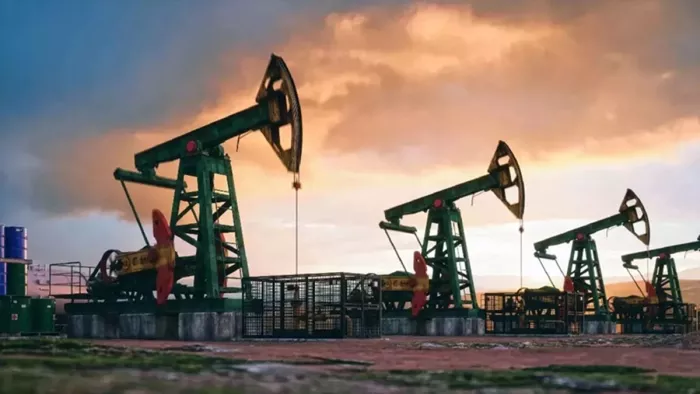 Crude oil jumped 10 percent of Israeli attack on Iran, Petroleum Minister said – not a matter of concern – oil price 10 percent after Israel attacks carried out