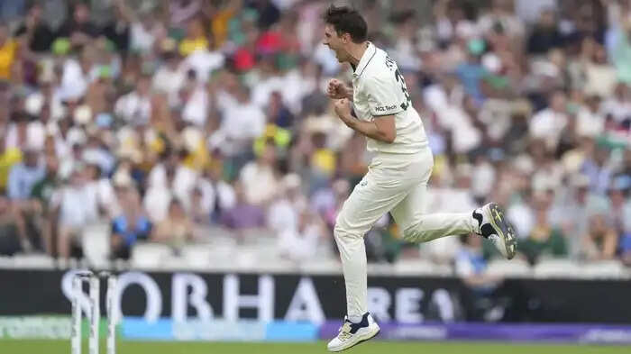 The event did not get 6 years after the debut, now big veterans are dusting off, Pat Cummins has made a unique record by completing 300 wickets in tests