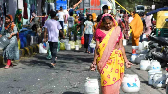 Water crisis continues for a week in many parts of Delhi, the water level has dropped due to less water from Haryana – NCR Delhi Water Crisis Wazirabad Reservoir Level Drops Provide